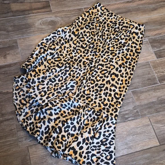 Australian Brand Into Asymmetrical Ruffle Hem Animal Print Skirt, Size 2 - Picture 8 of 9